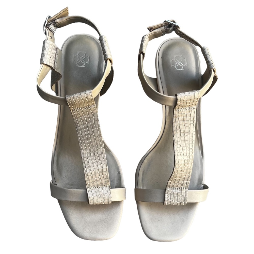 ANN TAYLOR Heather Heel